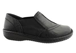 Comfort Meets Craftsmanship: Cabello Shoes